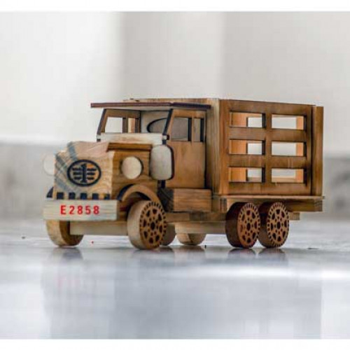 Wooden Toy Truck / Lorry